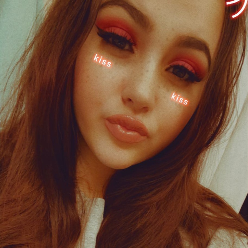 Meet your Posher, Ashly